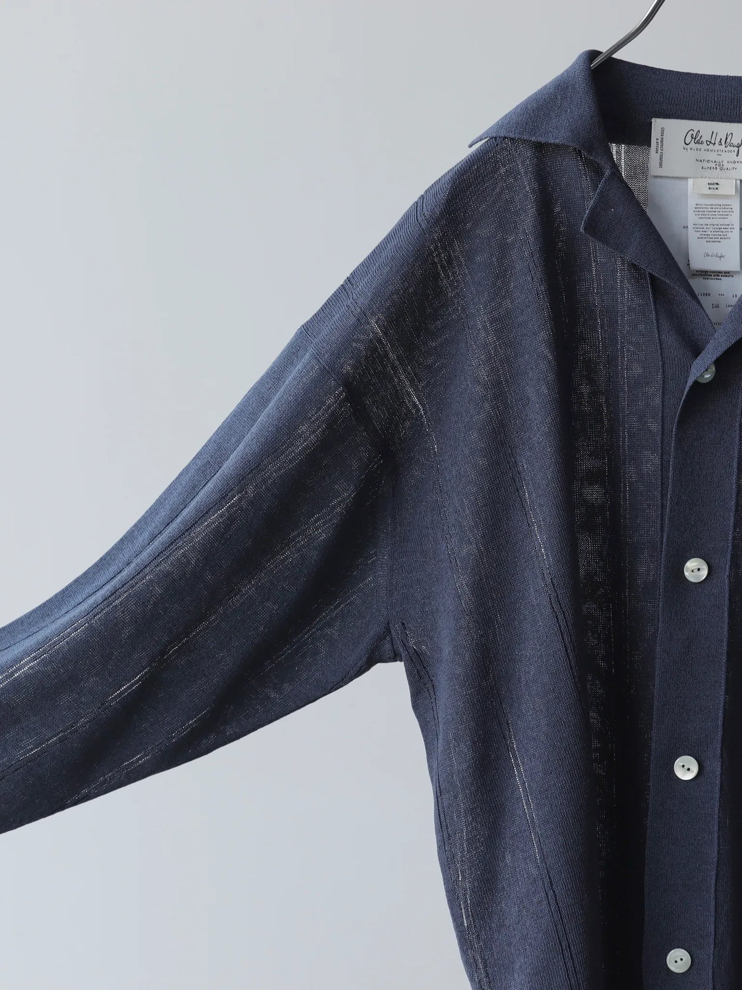 Olde H & Daughter JARIJARI SILK SHIRTS C/D CHARCOAL | CASANOVA&CO Olde H & Daughter JARIJARI SILK SHIRTS C/D CHARCOAL | CASANOVA&CO