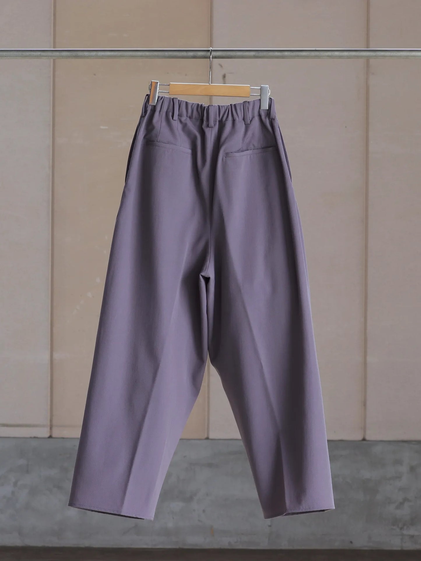 nonnotte-draping-crotch-box-pleats-trousers-shark-2