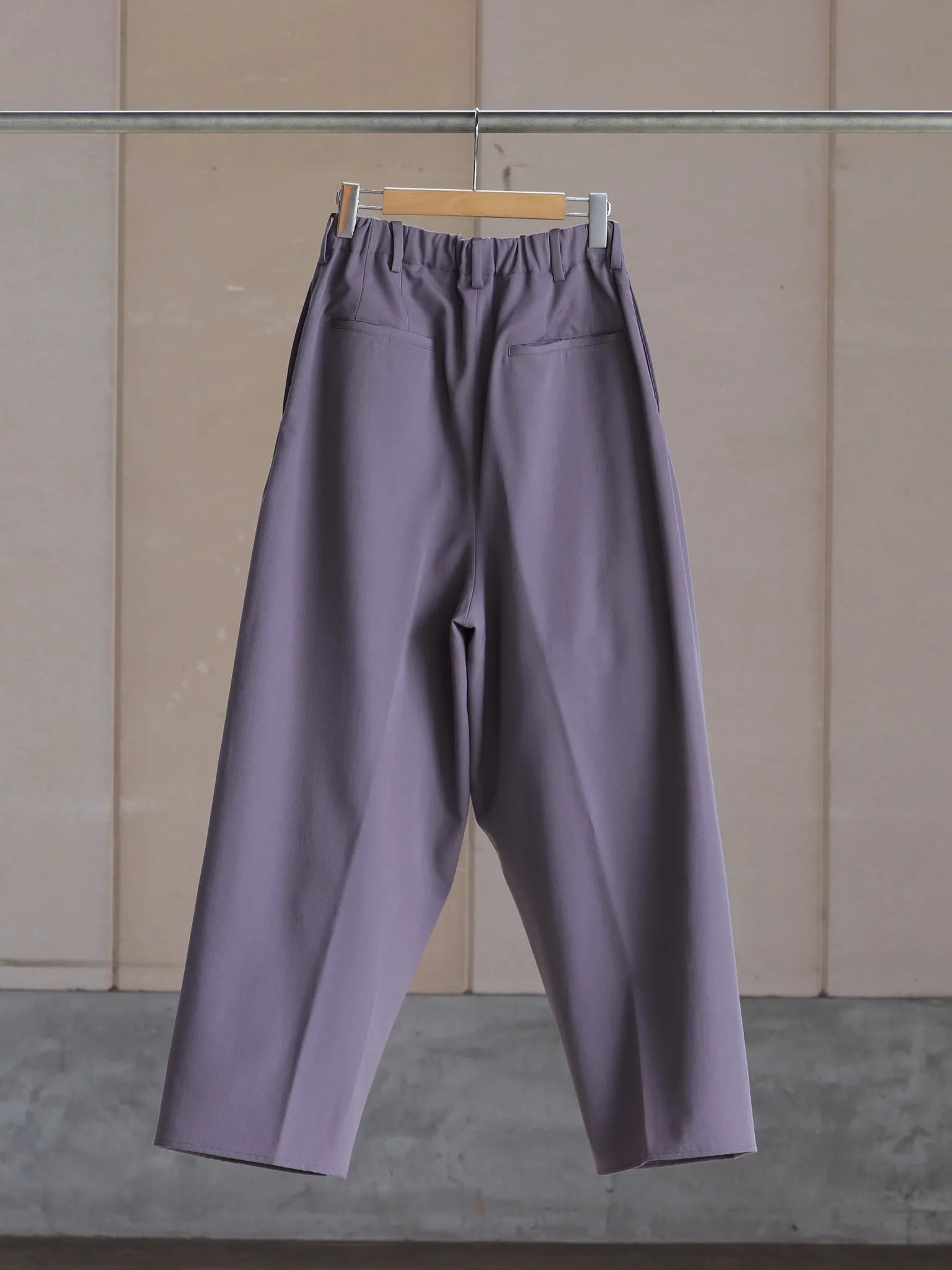 nonnotte-draping-crotch-box-pleats-trousers-shark-2