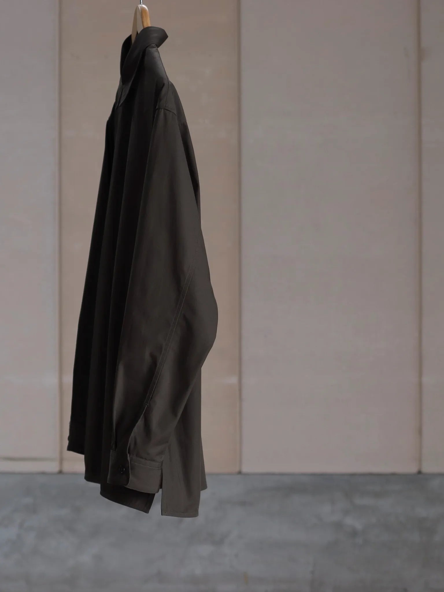 nonnotte-oversized-shirt-turkish-coffee-1-3