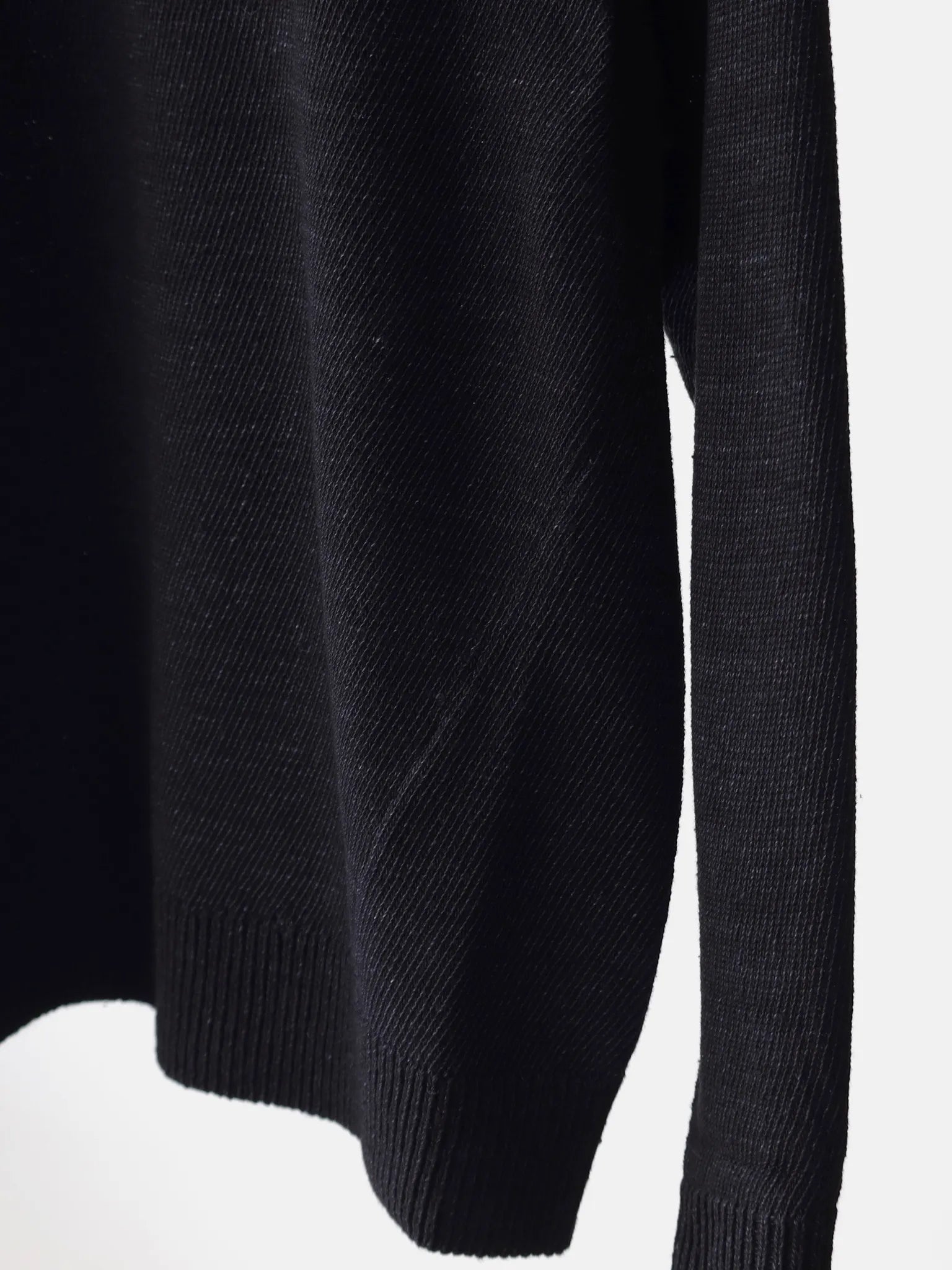 COMOLI 7G クルーネックニット BLACK | CASANOVA&CO (カサノヴァアンド COMOLI 7G クルーネックニット BLACK | CASANOVA&CO (カサノヴァアンド
