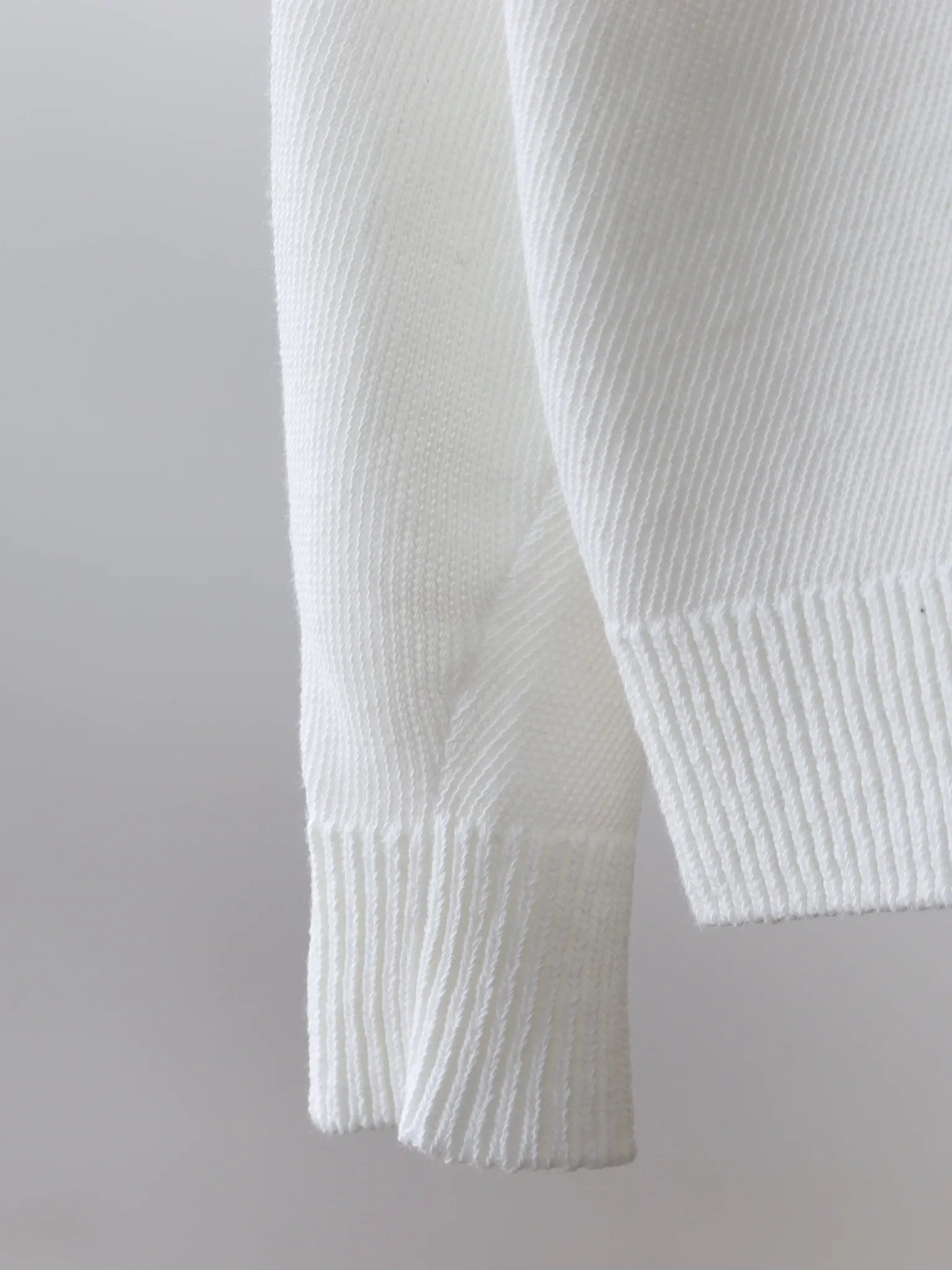 COMOLI 7G クルーネックニット WHITE | CASANOVA&CO (カサノヴァアンド COMOLI 7G クルーネックニット WHITE | CASANOVA&CO (カサノヴァアンド