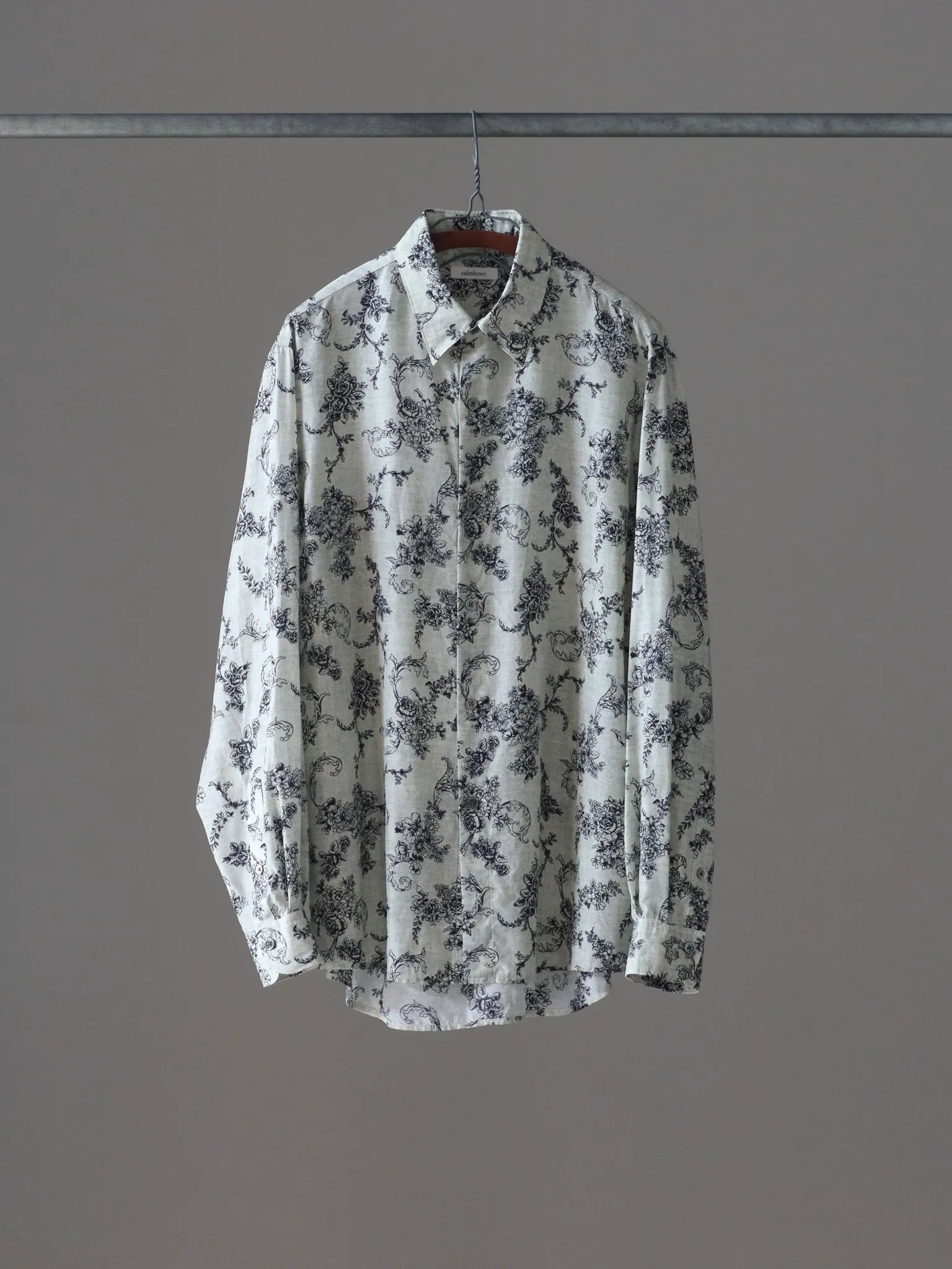 calmlence-regular-collar-shirt-nvy-pt-1