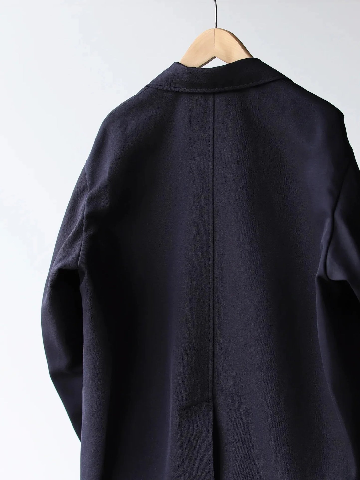 tilt-the-authentics-3-fabric-back-satin-gabardine-open-collar-jacket-midnight-3