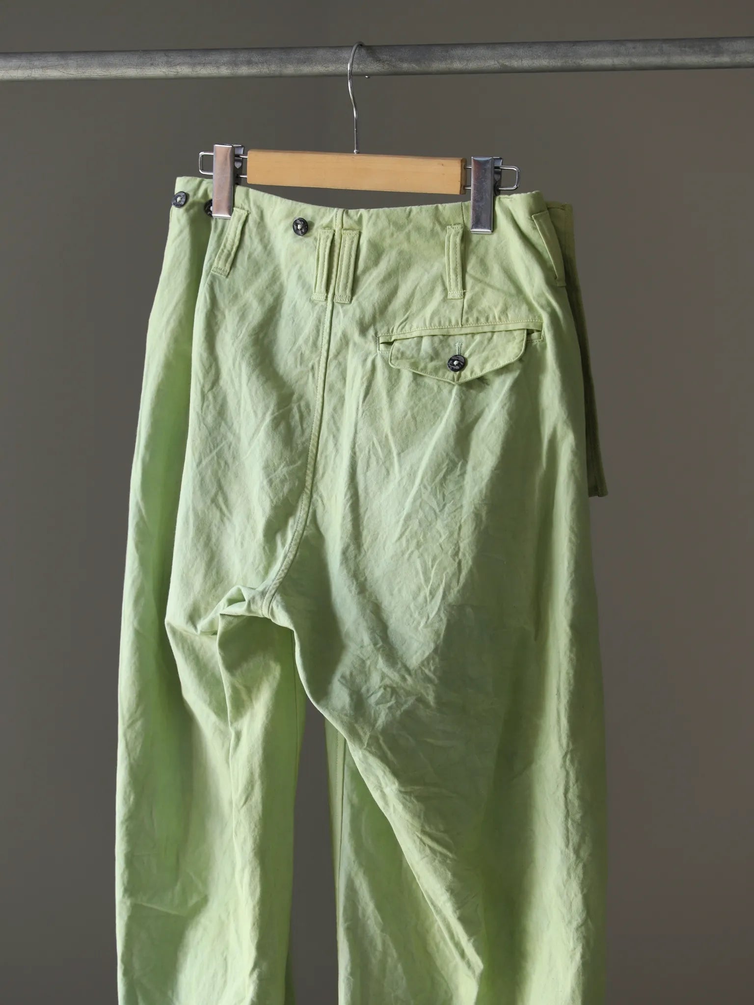 amachi-detachable-pocket-work-pants-green-4