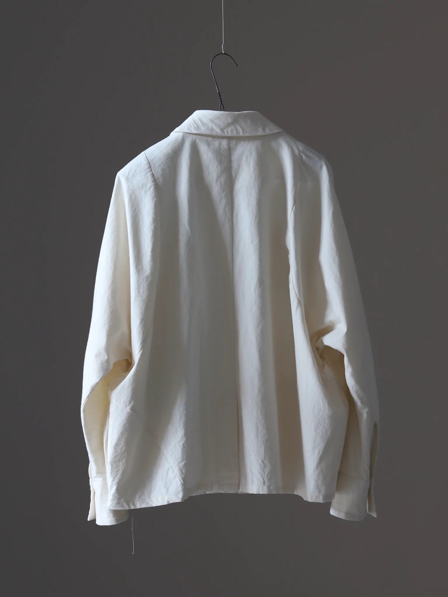 amachi-traces-of-water-flow-jacket-off-white-2
