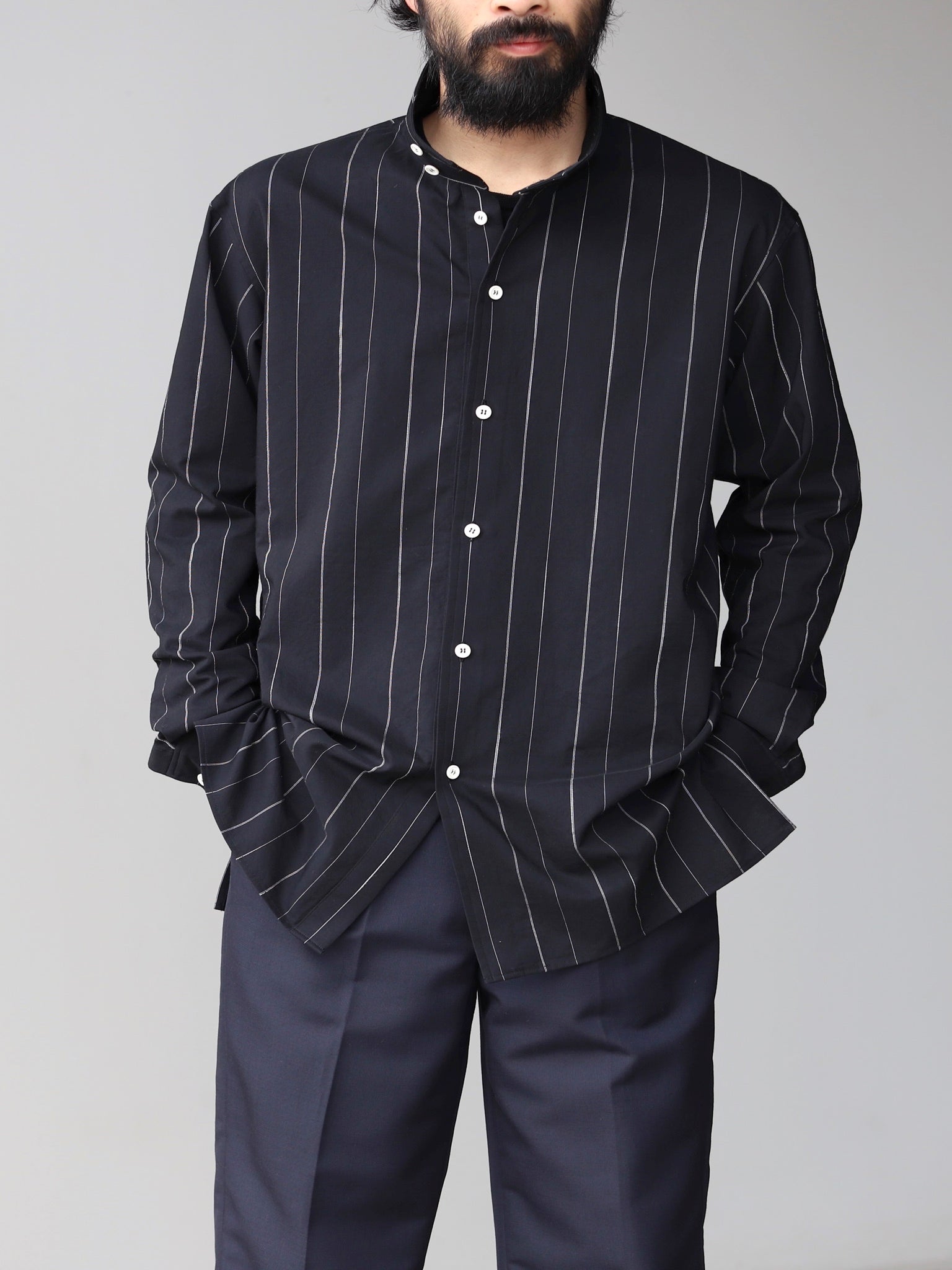 yamauchi-cotton-cupro-random-stripe-shirts-black-stripe-4