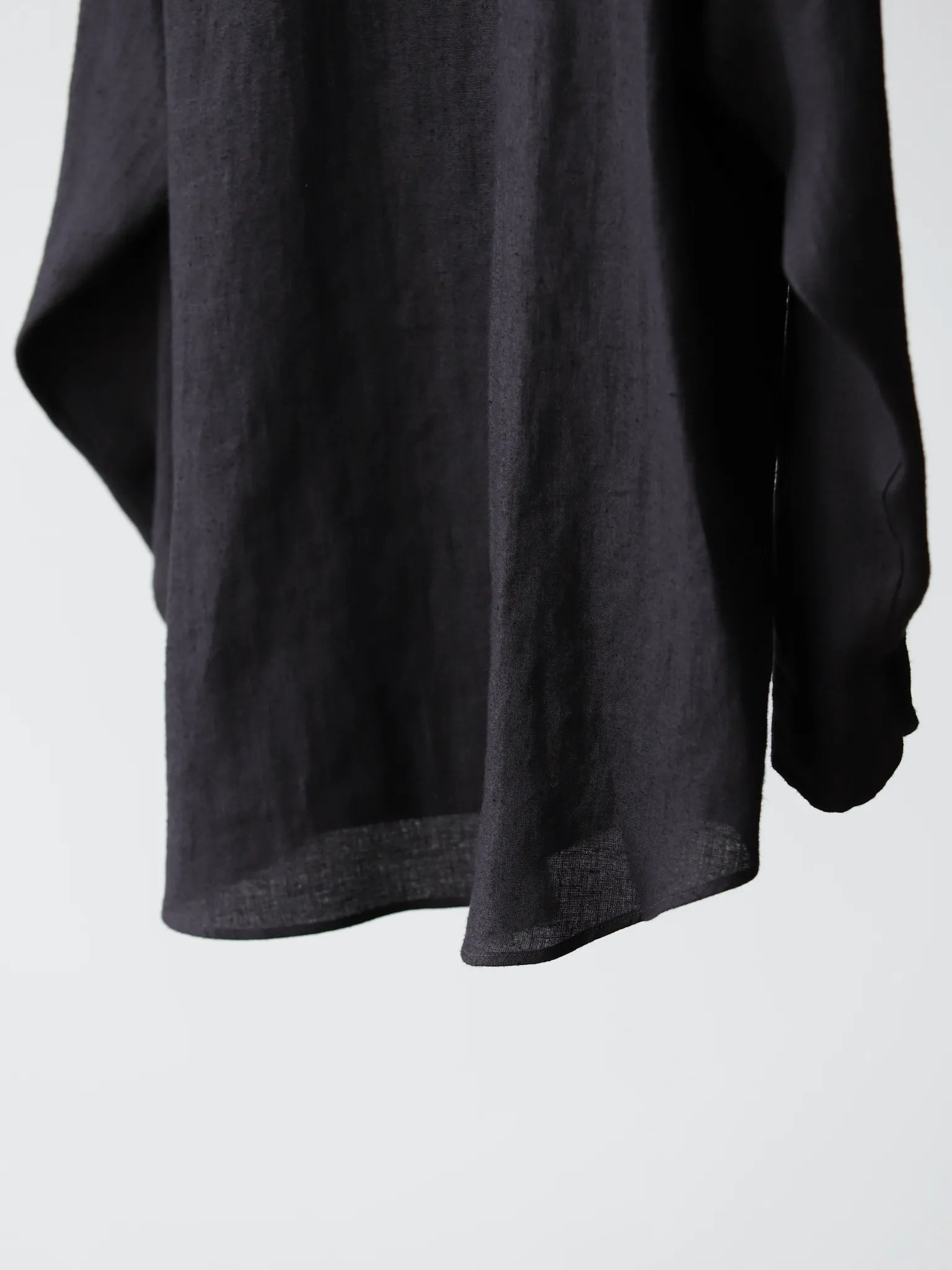 comoli-canapa-pullover-shirt-black-4