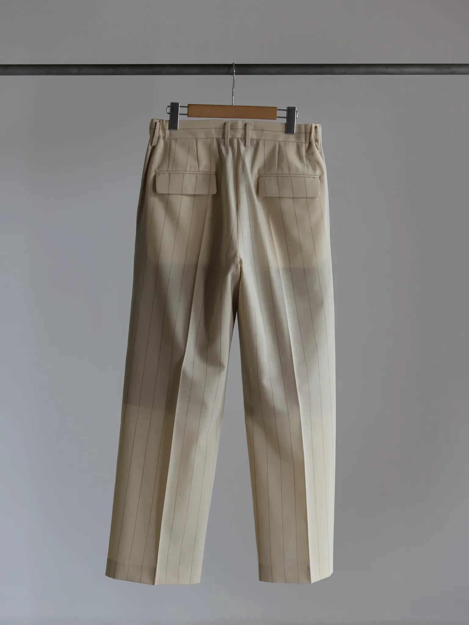 irenisa-two-tucks-wide-pants-beige-stripe-2