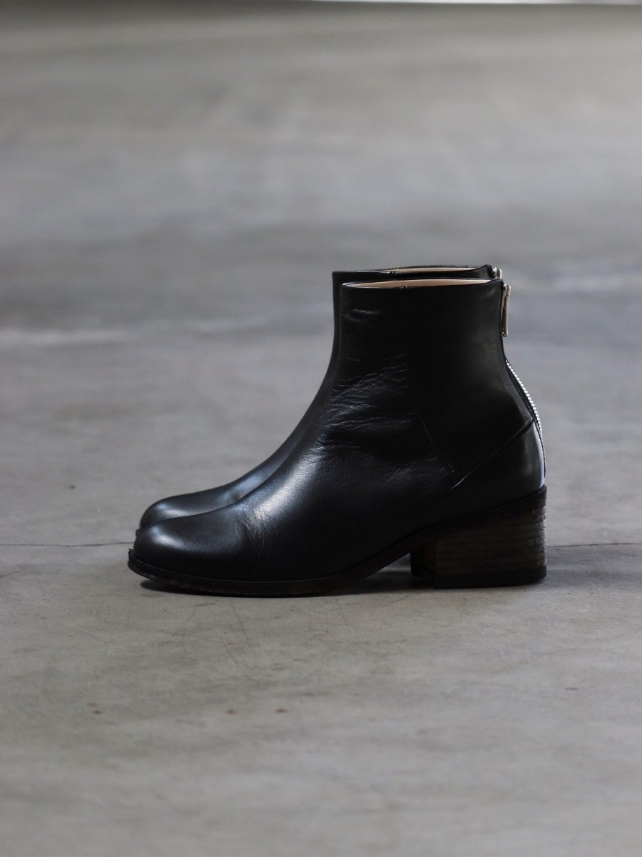 petrosolaum-back-zip-short-boots-black-for-women-2