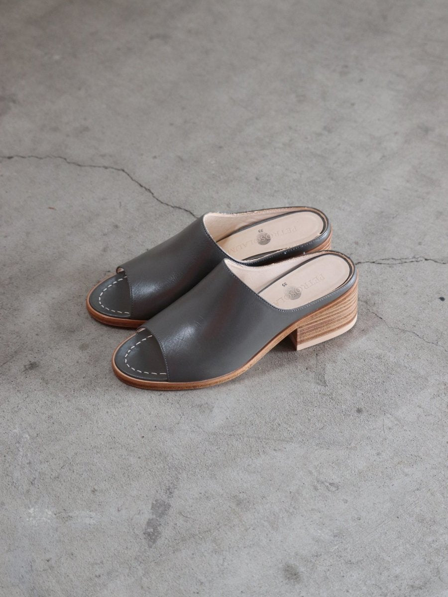 petrosolaum-sabot-sandals-grey-for-women-1