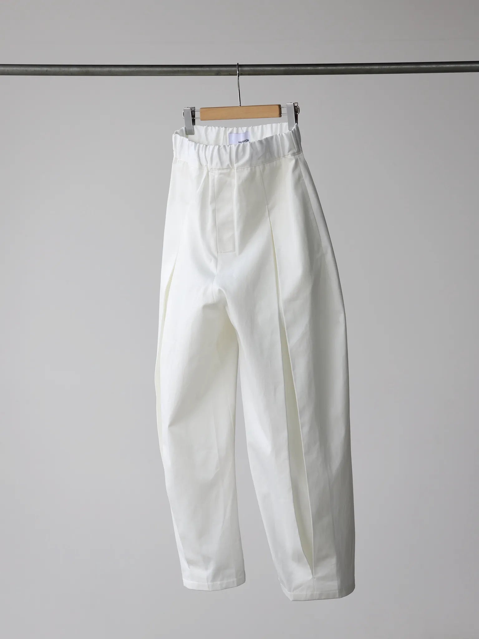 sage-nation-box-pleat-trouser-optic-white-1-1