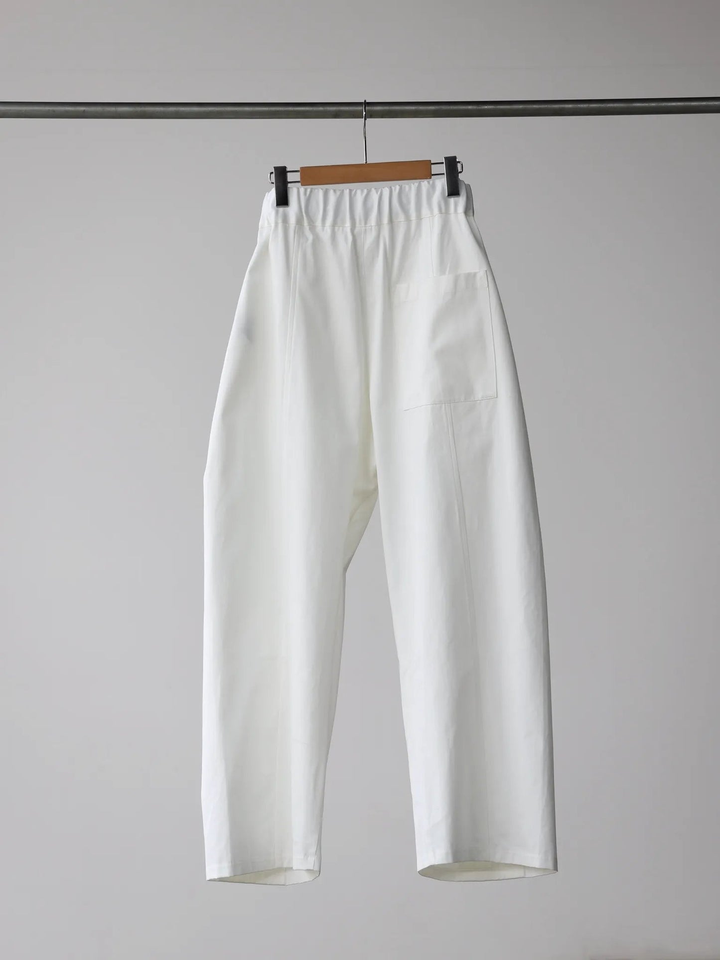 sage-nation-box-pleat-trouser-optic-white-1-2