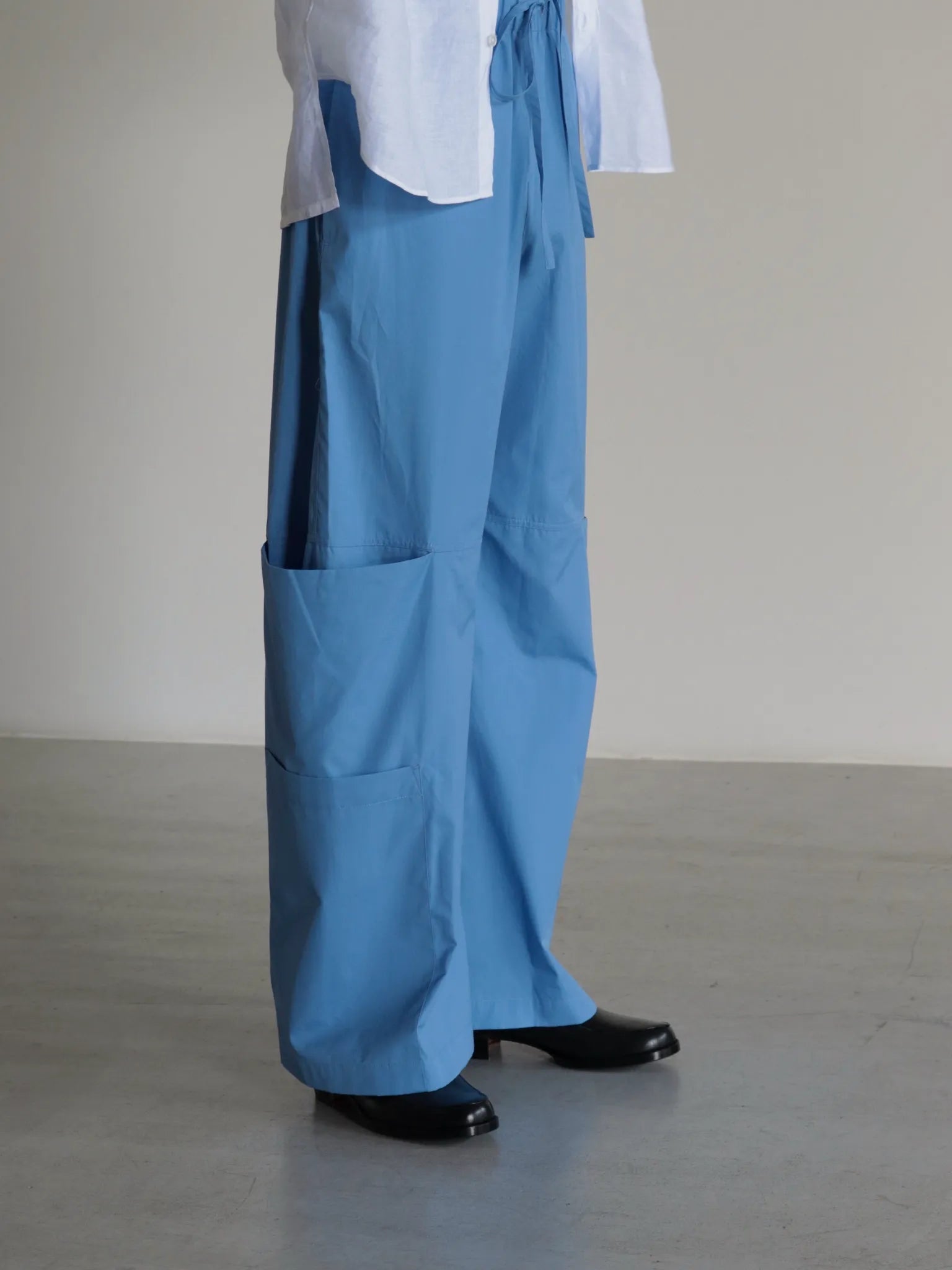 sagenation-parachute-trousers-azure-blue-7