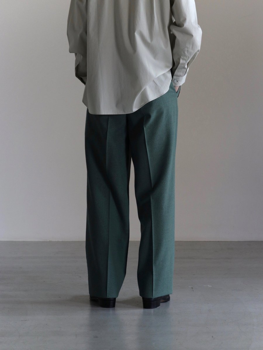 seya. | TRAVEL PANTS PINE GREEN