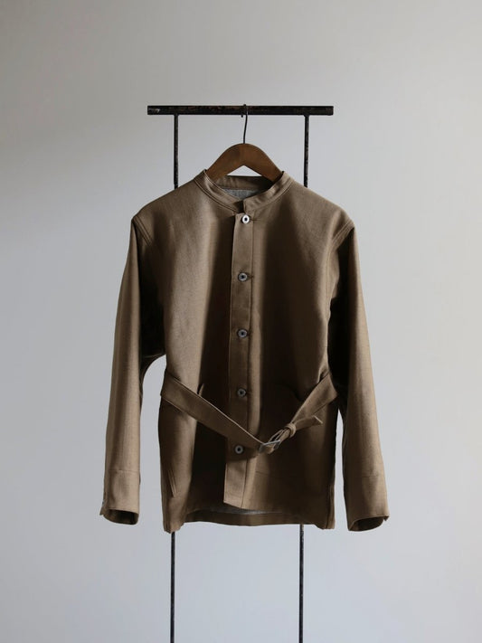 taiga-takahashi-stand-collar-jacket-camel-1