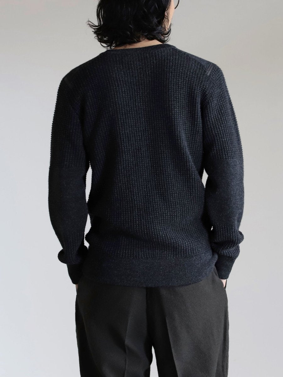 the-inoue-brothers-baby-alpaca-waffle-crew-charcoal-2