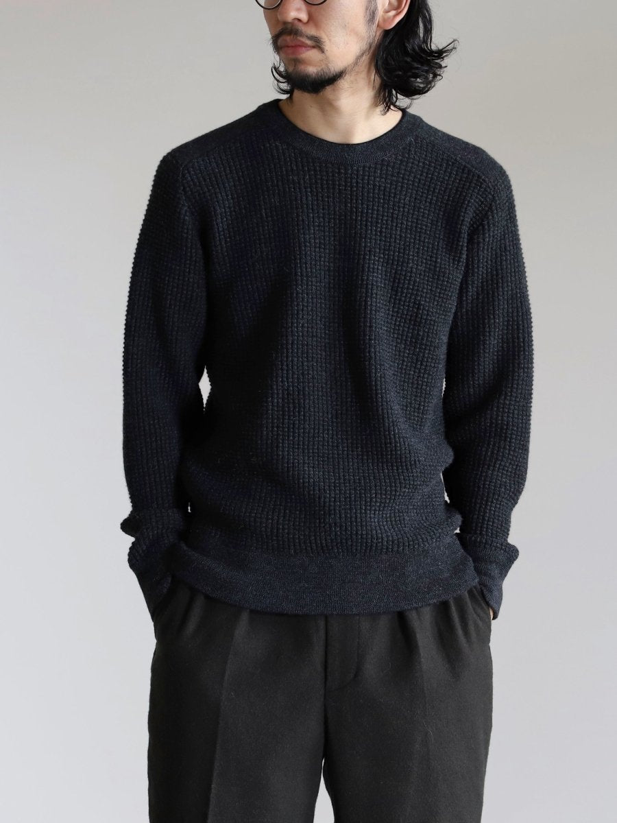 the-inoue-brothers-baby-alpaca-waffle-crew-charcoal-1