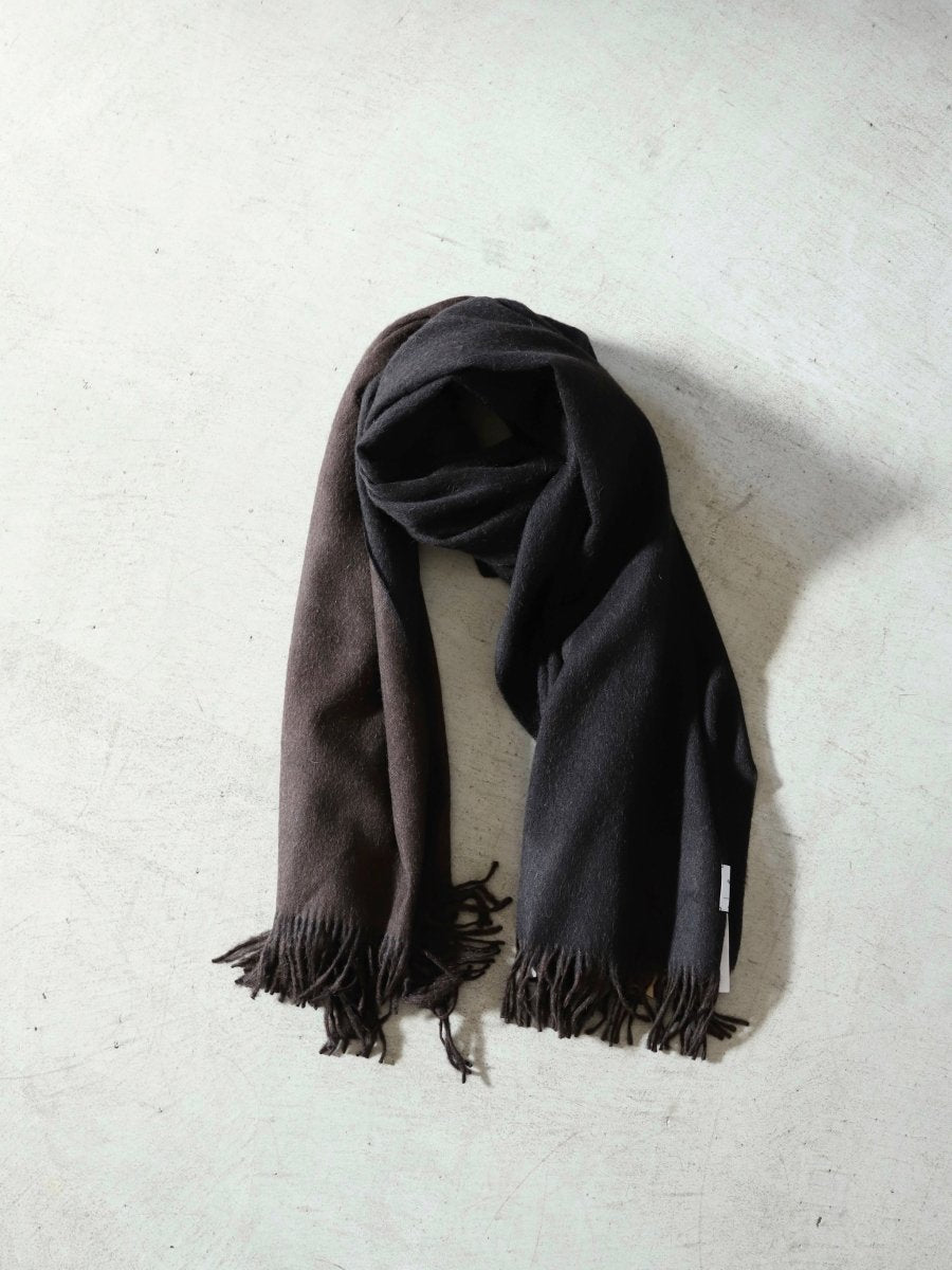 the-inoue-brothers-double-faced-large-brushed-stole-black-brown-1
