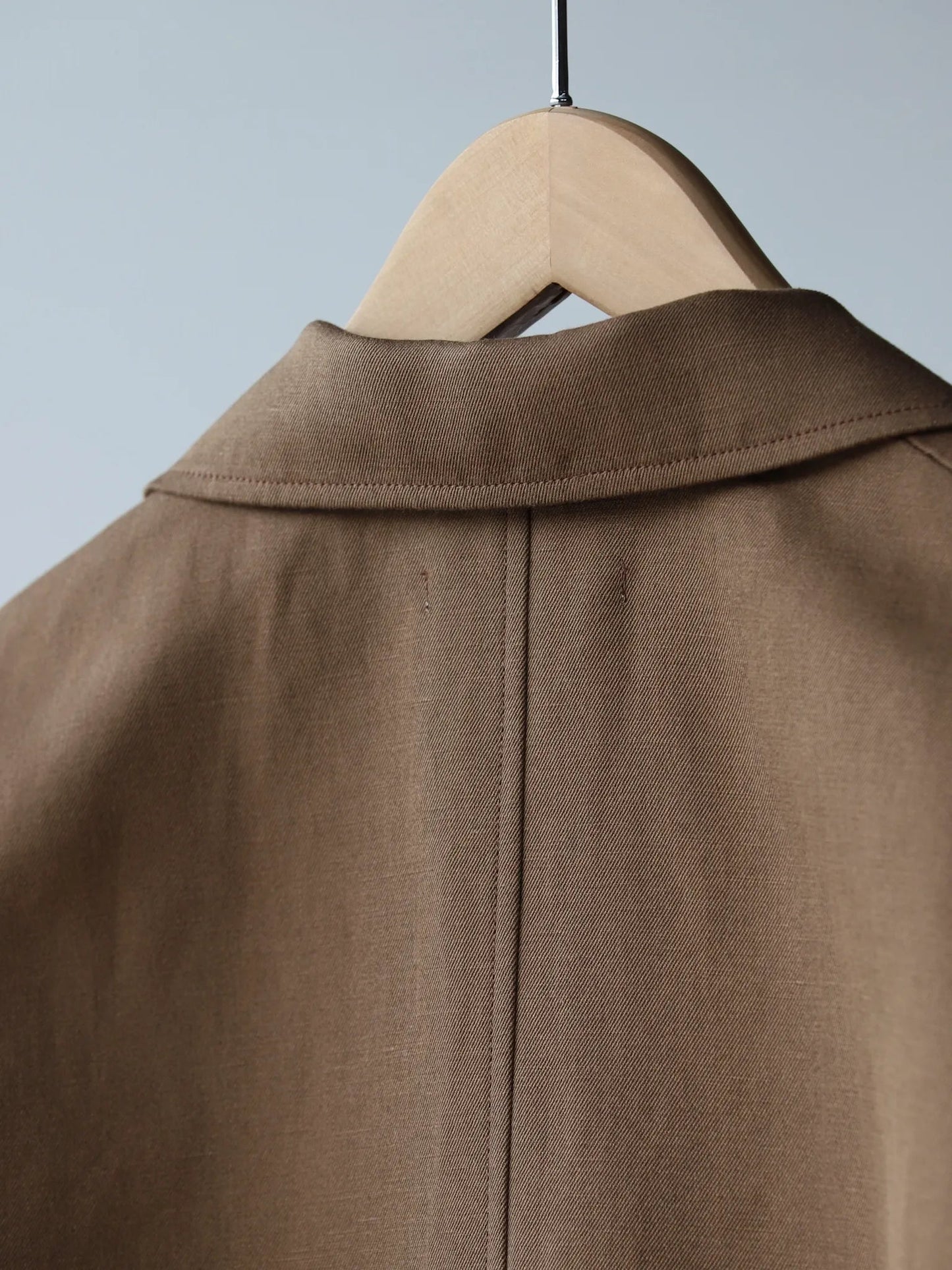 tilt-the-autentics-3-fabric-back-satin-gabardine-open-collar-jacket-dark-ocher-7