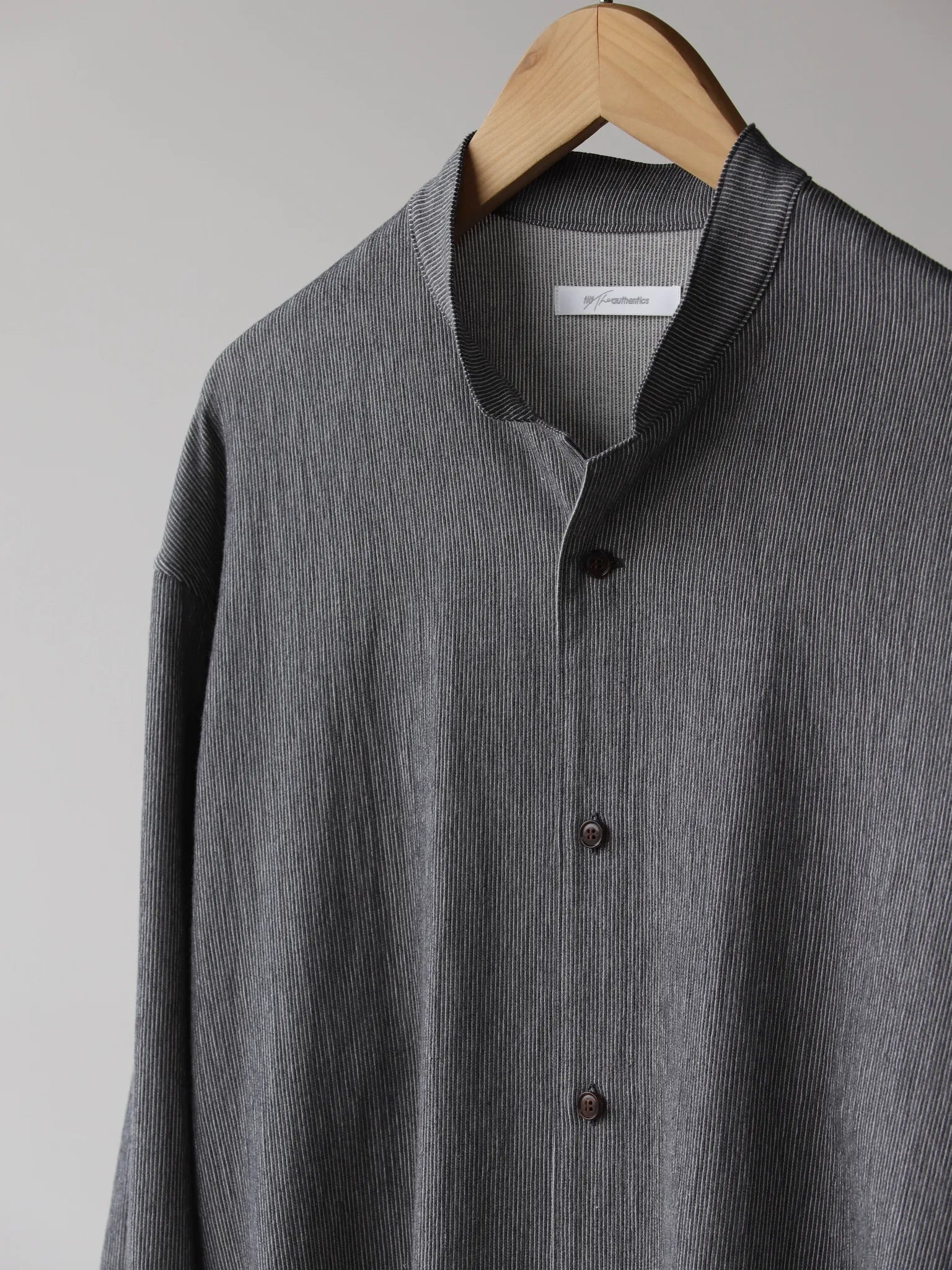 tilt-the-authentics-top-pique-stand-collar-shirt-gray-3