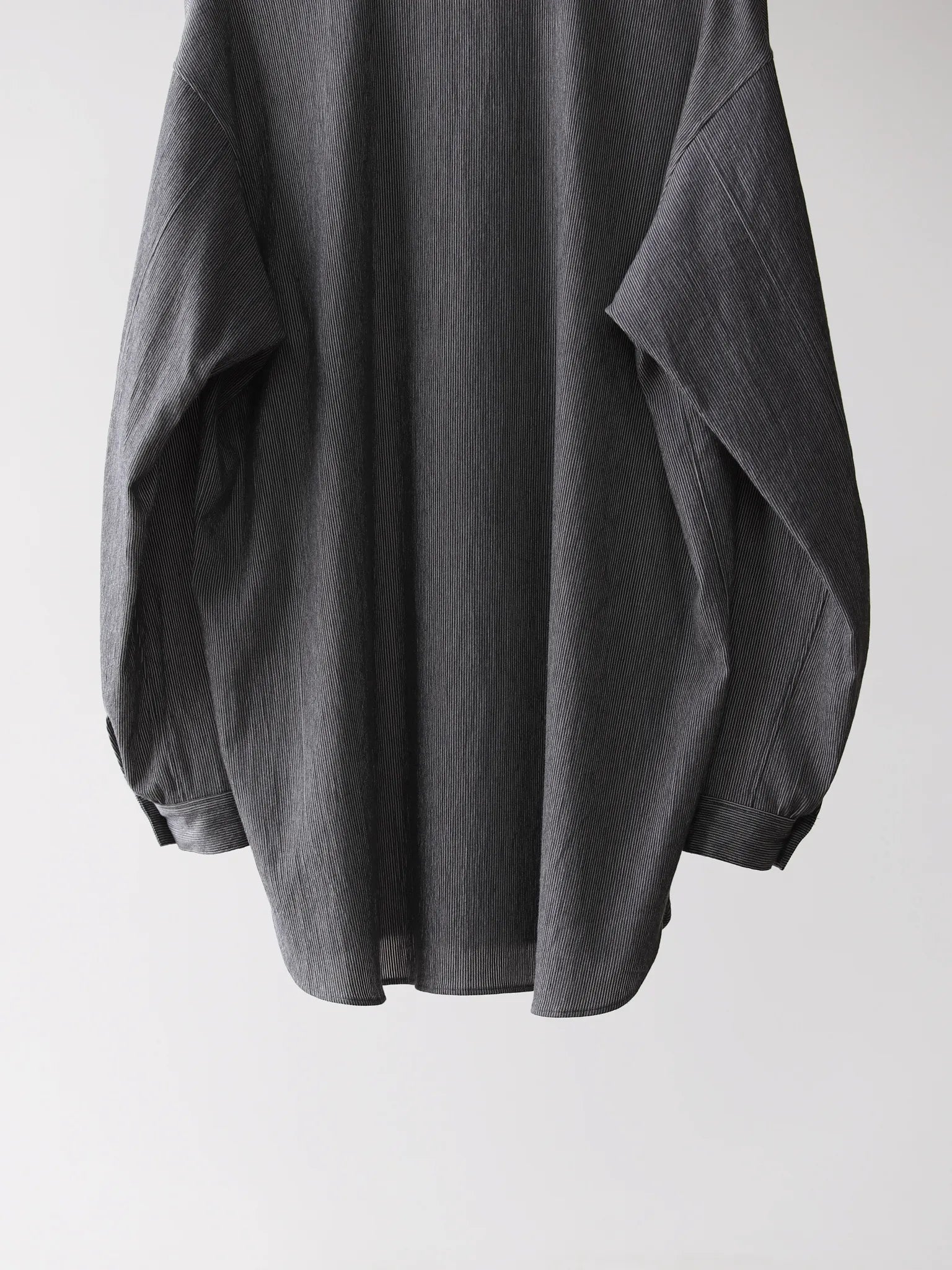tilt-the-authentics-top-pique-stand-collar-shirt-gray-7