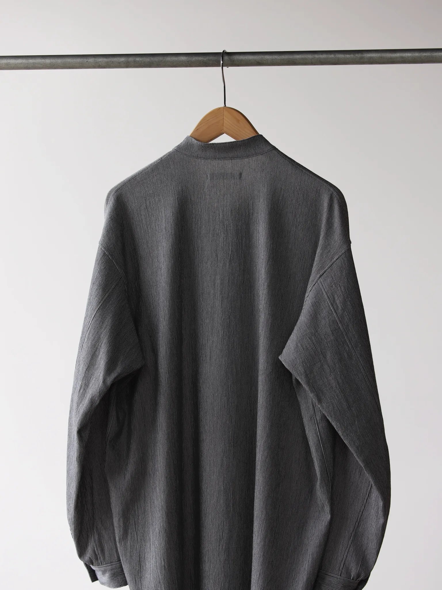 tilt-the-authentics-top-pique-stand-collar-shirt-gray-6